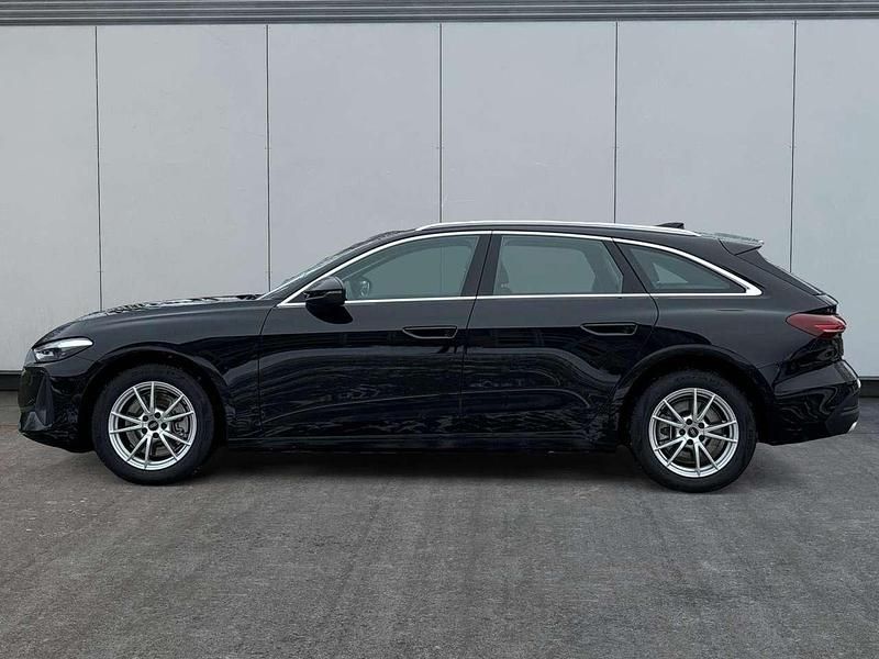 Neu Audi A5 Basis 204 PS (150 kW) 2026 Mythosschwarz metallic Kombi