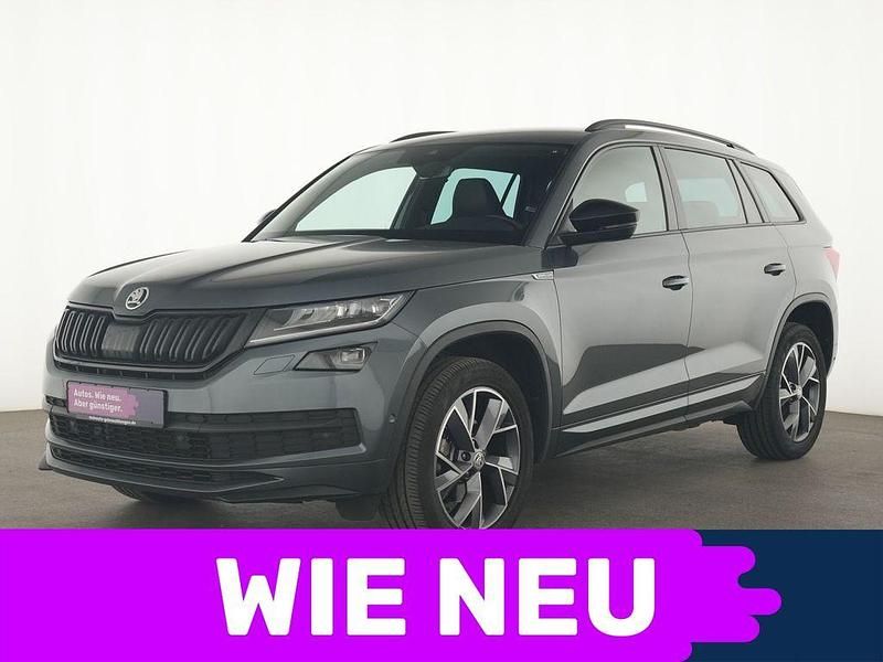 Quarz grau Gebraucht 2021 Skoda Kodiaq SportLine SUV | 32.769 € (Guter Preis) - Bild 1/4
