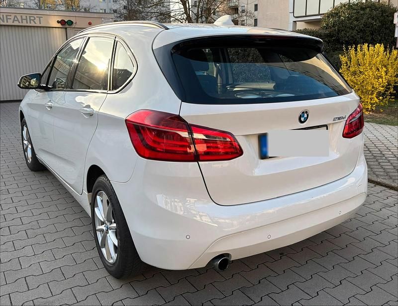 Gebraucht BMW 218 150 PS (110 kW) 2016 Weiß Kombi