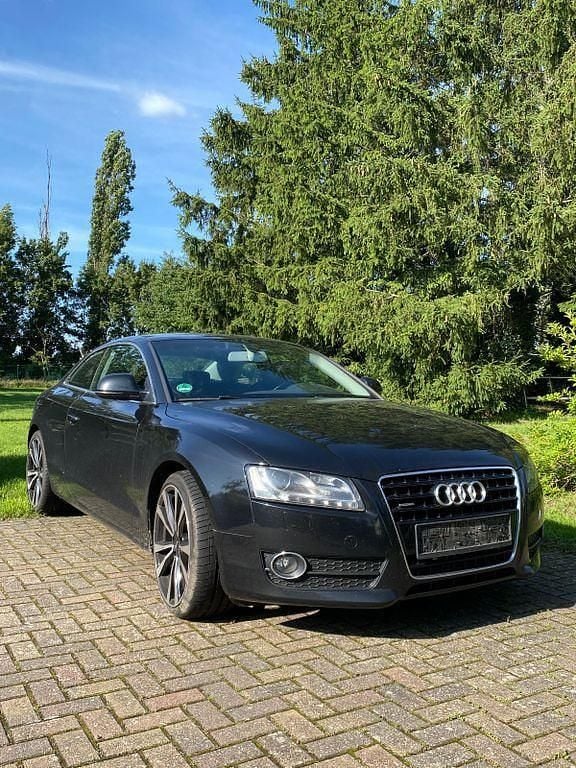 Schwarz Gebraucht 2009 Audi A5 Coupé | 4.850 € (Superpreis) - Bild 1/4