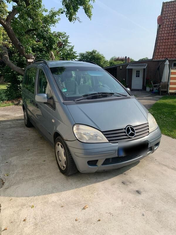 Grau Gebraucht 2004 Mercedes Vaneo Van / Kleinbus | 800 € (Fairer Preis) - Bild 1/4