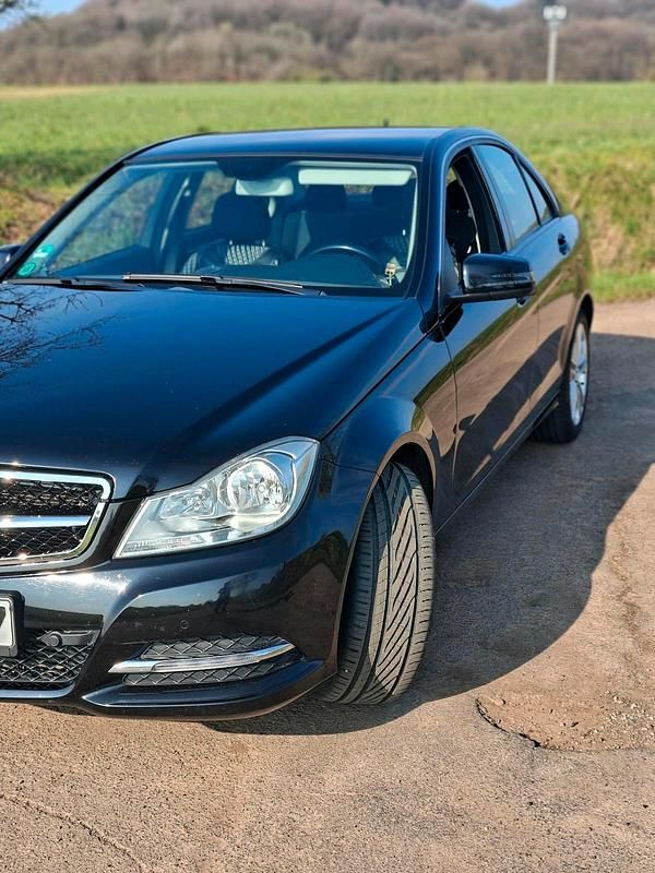 Gebraucht Mercedes C180 156 PS (114 kW) 2013 Schwarz Limousine