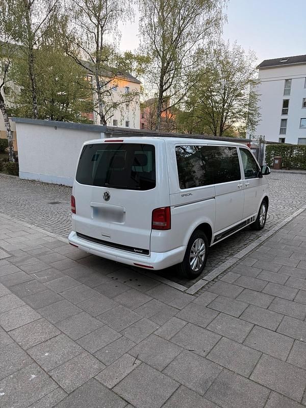 Second-hand VW T5 140 CP (102 kW) 2014 Alb Van