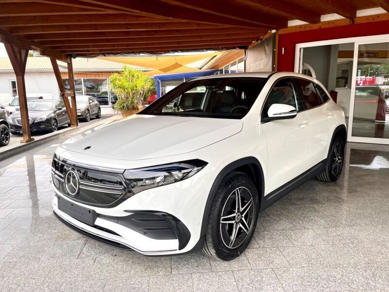 Polarweiss unilack Gebraucht 2023 Mercedes EQA250 AMG line SUV | 49.999 € - Bild 1/4