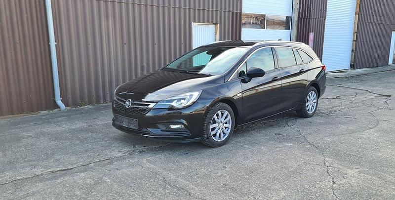Gebraucht Opel Astra Ultimate 136 PS (100 kW) 2017 Schwarz Kombi