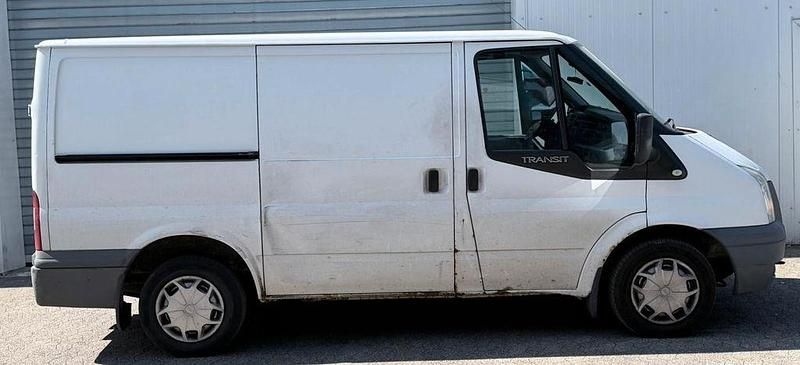 Second-hand Ford Transit 86 CP (63 kW) 2010 Alb Berlinǎ