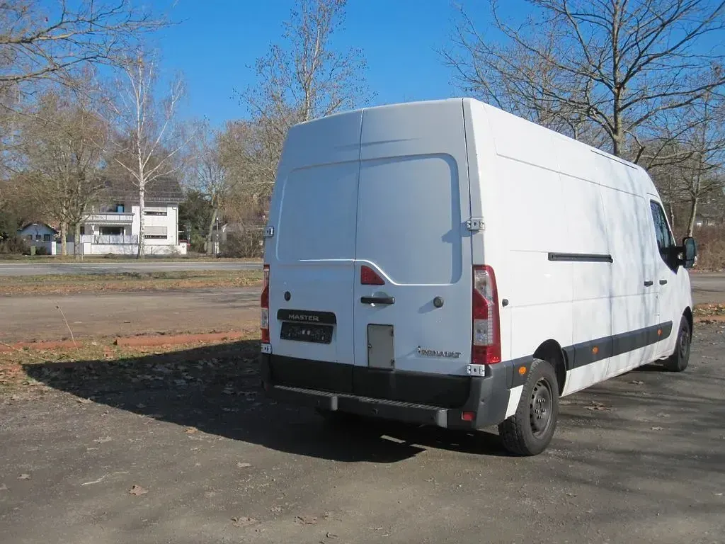 Gebraucht Renault Master 150 PS (110 kW) 2020 Weiß Van / Kleinbus