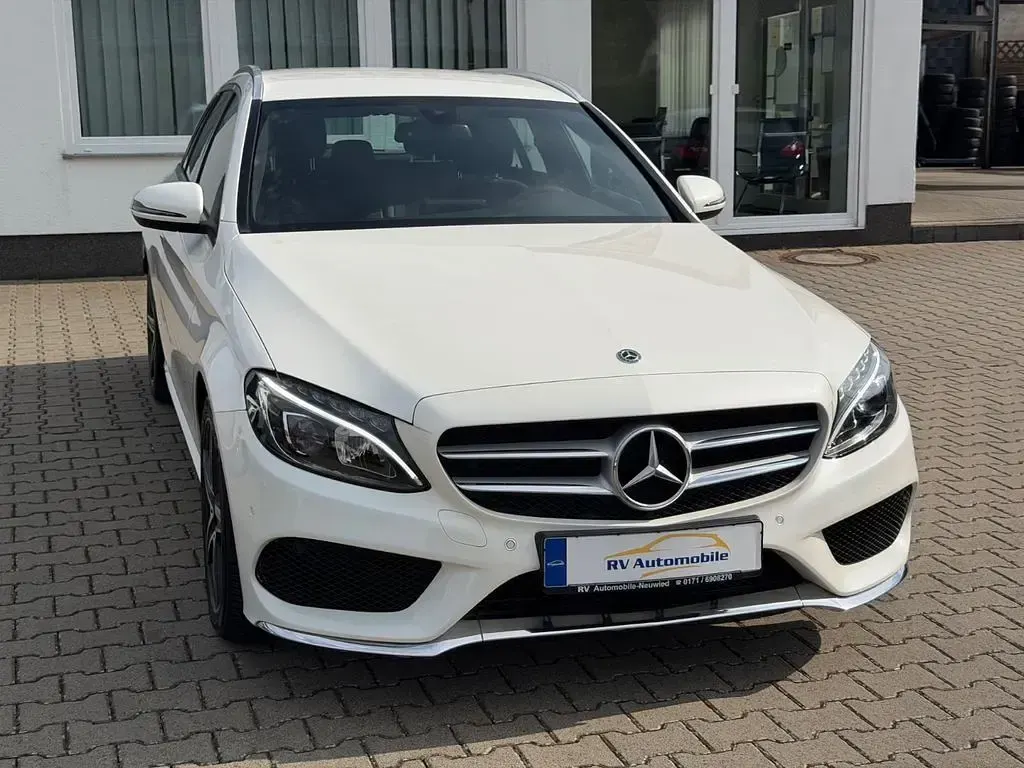 Gebraucht Mercedes C180 AMG 116 PS (85 kW) 2019 Weiß Kombi