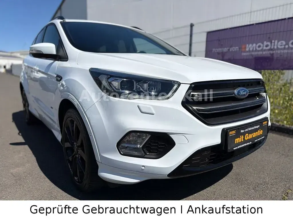 Gebraucht Ford Kuga ST-Line 179 PS (131 kW) 2018 Weiß SUV