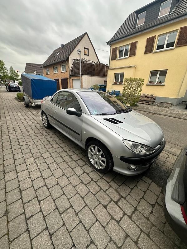 Silber Gebraucht 2001 Peugeot 206 CC Cabrio | 1.200 € (Guter Preis) - Bild 1/4