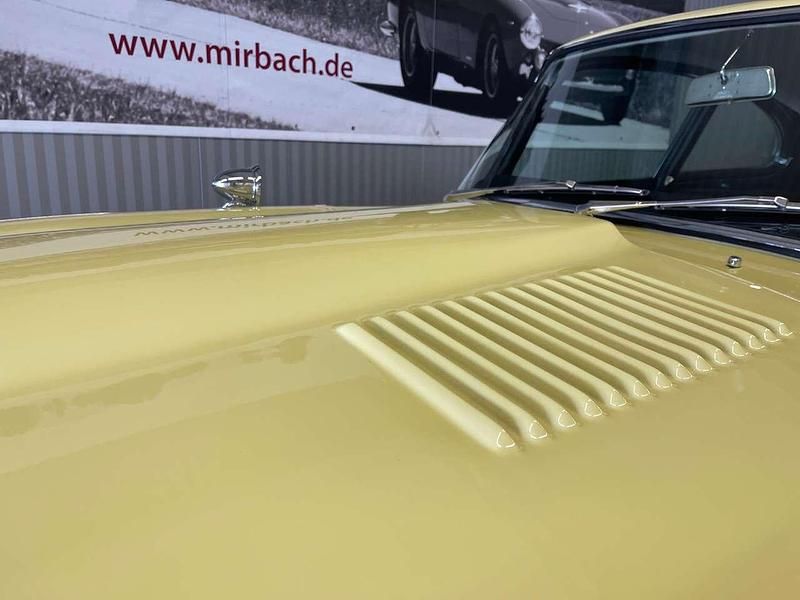 Gebraucht Jaguar E-Type 179 PS (131 kW) 1966 Pale primerose yellow Coupé