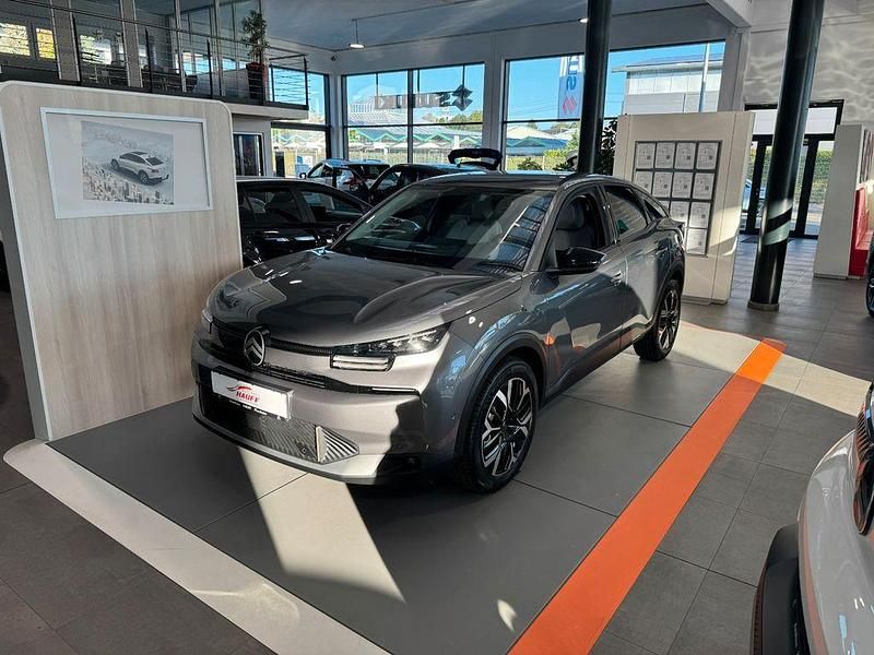 Neu Citroën C4 136 PS (100 kW) 2025 Grau Limousine