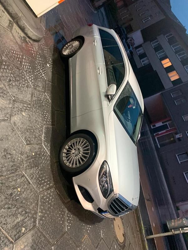 Gebraucht Mercedes C220 180 PS (132 kW) 2014 Silber Kombi