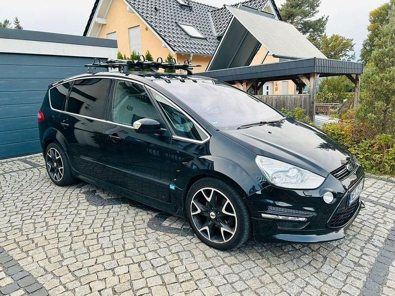 Gebraucht Ford S-MAX ST-Line 200 PS (147 kW) 2011 Schwarz Van / Kleinbus