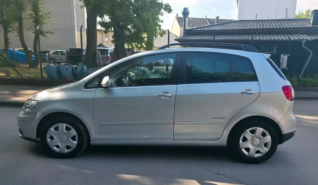 Gebraucht VW Golf VI United 105 PS (77 kW) 2008 Silber Kleinwagen