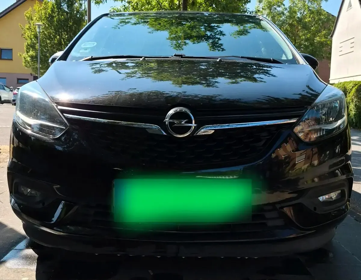 Gebraucht Opel Zafira Tourer Edition 140 PS (102 kW) 2017 Schwarz Van / Kleinbus