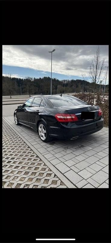 Gebraucht Mercedes E350 AMG 231 PS (169 kW) 2010 Schwarz Limousine