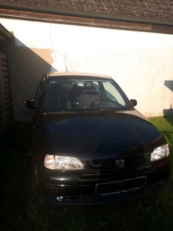 Schwarz Gebraucht 1999 Seat Arosa Kleinwagen | 250 € - Bild 1/4
