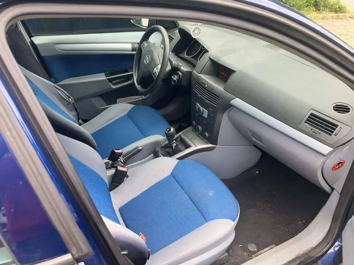 Gebraucht Opel Astra Edition 90 PS (66 kW) 2005 Blau Limousine