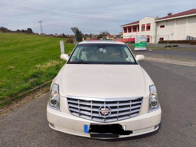 Second-hand Cadillac Deville 291 CP (214 kW) 2006 Alb Berlinǎ