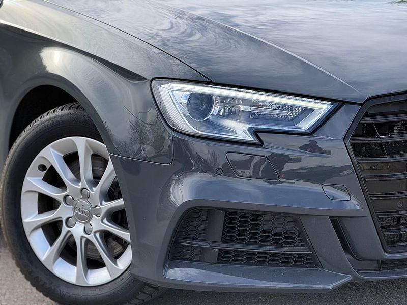 Gebraucht Audi A3 Ambiente 184 PS (135 kW) 2017 Grau Limousine