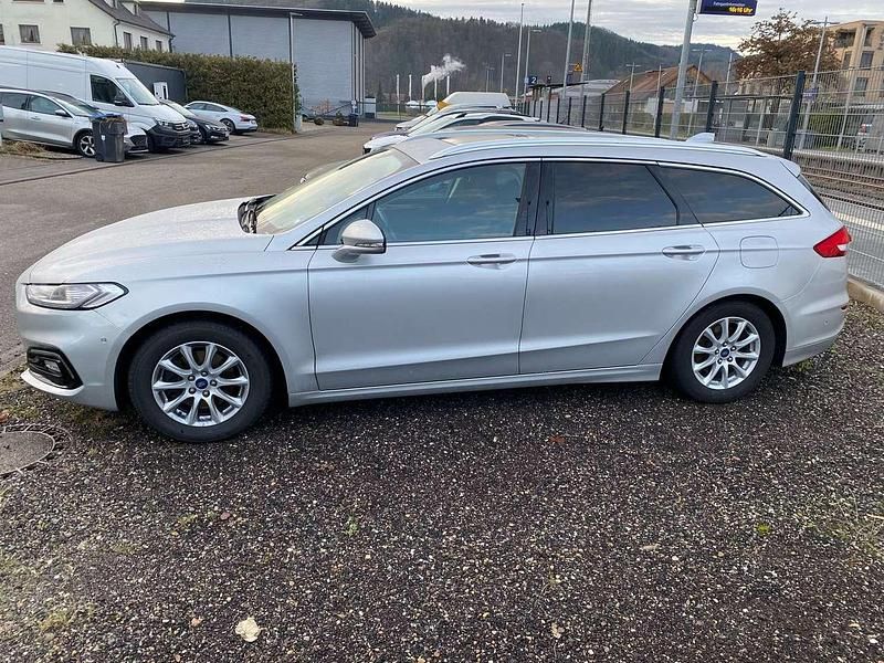 Gebraucht Ford Mondeo Titanium 150 PS (110 kW) 2020 Polarsilber metallic Kombi