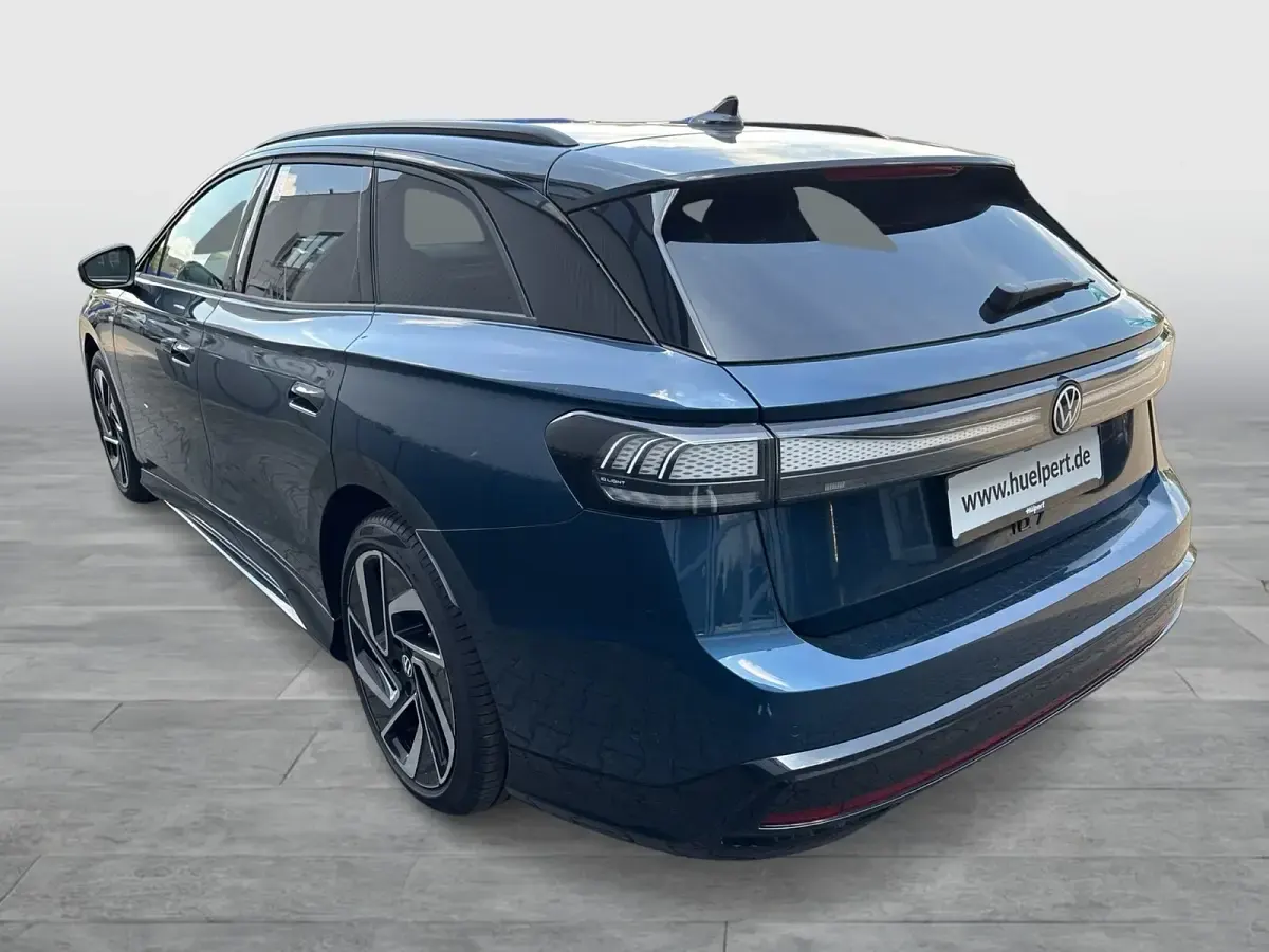 Neu VW ID.7 Pro 210 kW (286 PS) 2025 Stonewashed blue metallic Kombi