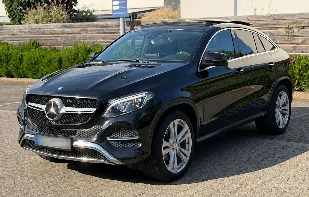 Gebraucht Mercedes GLE350 AMG line 258 PS (189 kW) 2016 Obsidianschwarz Coupé
