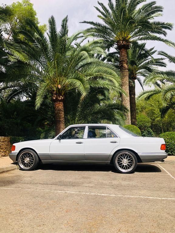 Weiß Gebraucht 1987 Mercedes S260 Limousine | 8.900 € - Bild 1/4