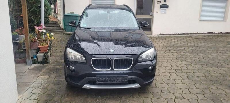 Schwarz Gebraucht 2013 BMW X1 Sport Line SUV | 6.500 € (Superpreis) - Bild 1/4