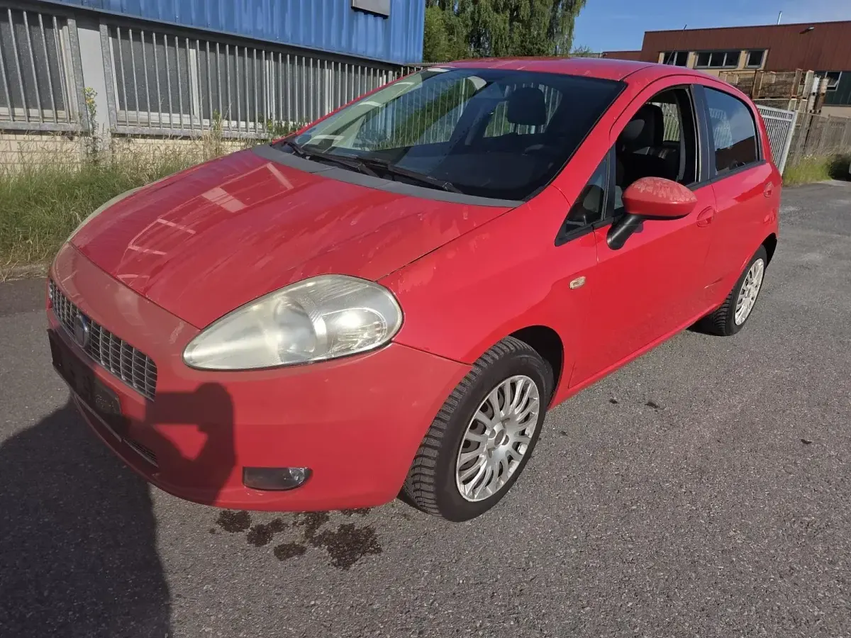 Gebraucht Fiat Punto 77 PS (56 kW) 2009 Rot Kleinwagen