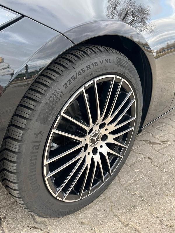 Gebraucht Mercedes C220 Advanced 220 PS (161 kW) 2024 Schwarz Kombi