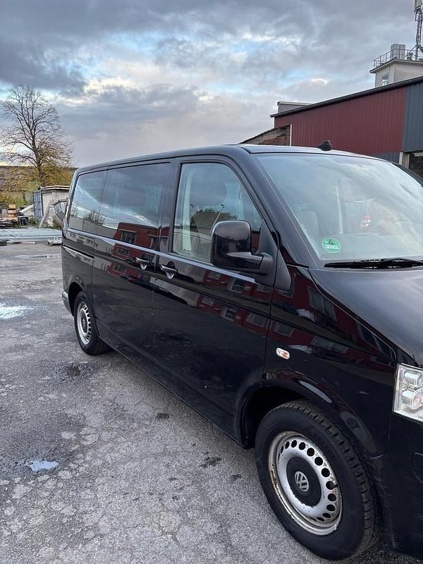 Gebraucht VW Multivan Startline 131 PS (96 kW) 2008 Schwarz Van