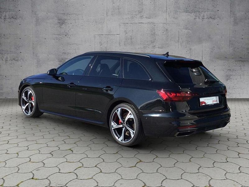 Gebraucht Audi A4 S-Line 204 PS (150 kW) 2024 Mythosschwarz metallic Kombi