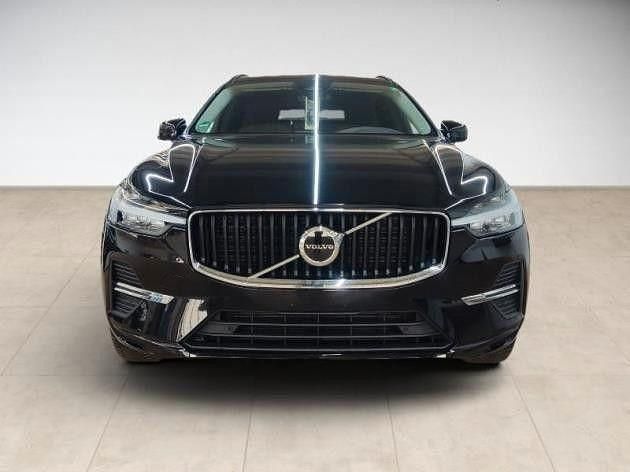 Gebraucht Volvo XC60 Core 197 PS (144 kW) 2023 Onyx black SUV