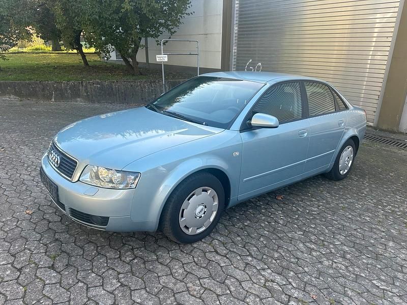 Blau Gebraucht 2003 Audi A4 Limousine | 990 € (Guter Preis) - Bild 1/4