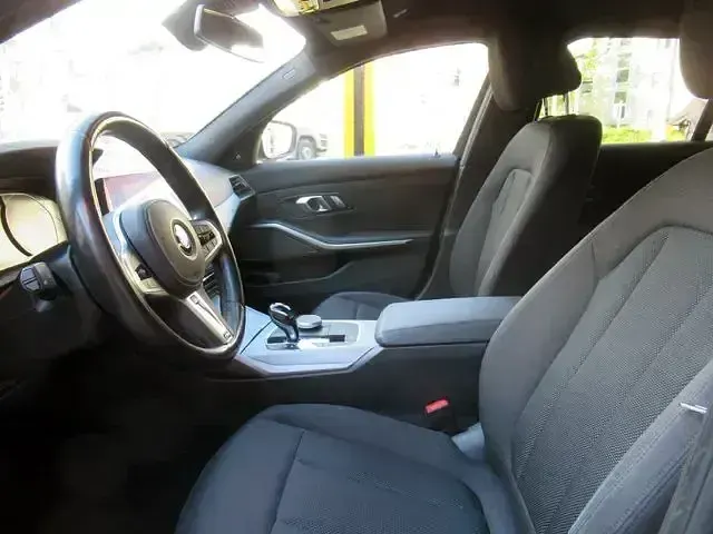 Używany BMW 330e Advantage 292 KM (214 kW) 2020 Szary Kombi