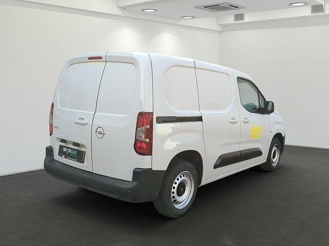 Gebraucht Opel Combo 102 PS (75 kW) 2024 Kaolin weiss Van / Kleinbus
