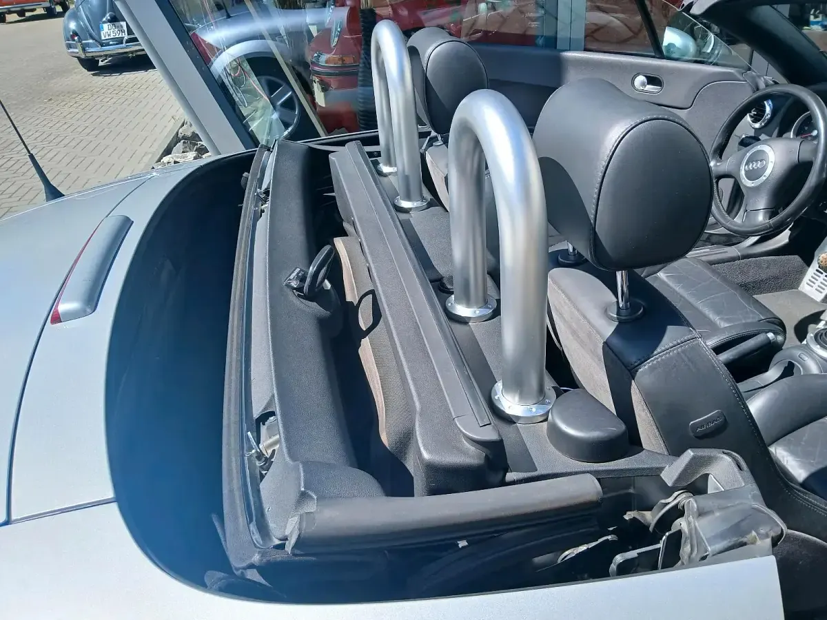 Gebraucht Audi TT Roadster 150 PS (110 kW) 2004 Silber Cabrio