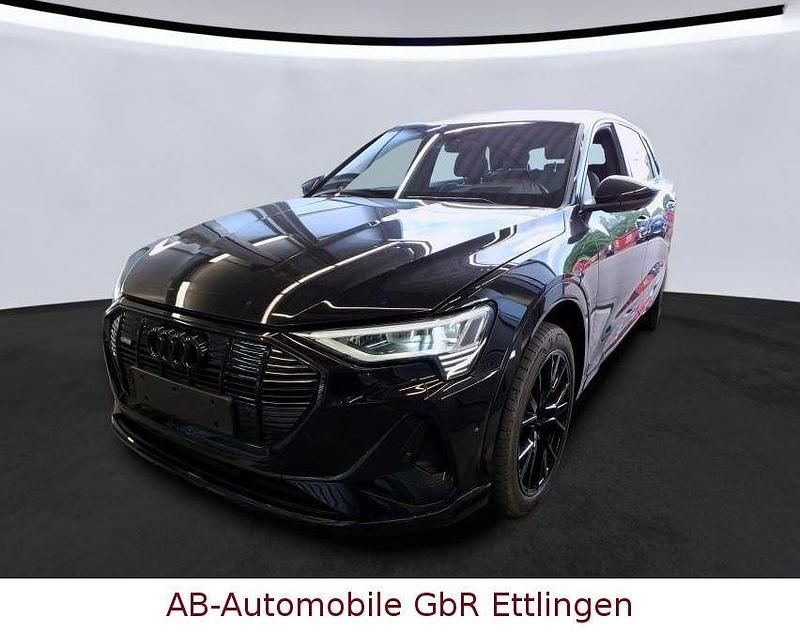 Mythosschwarz (metallic) Gebraucht 2022 Audi e-tron Ambiente SUV | 40.900 € (Fairer Preis) - Bild 1/3