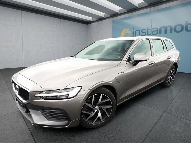 Grau Gebraucht 2021 Volvo V60 Kombi | 30.449 € (Guter Preis) - Bild 1/4