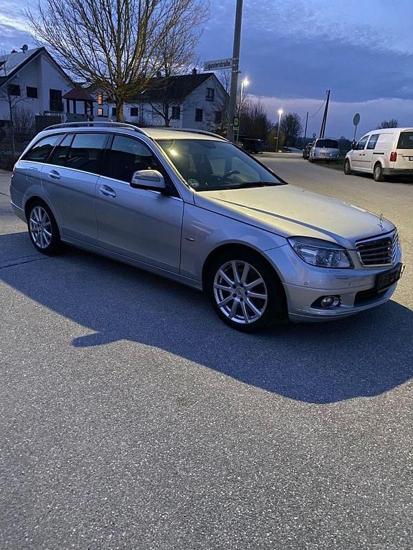 Gebraucht Mercedes C320 Elegance 224 PS (164 kW) 2008 Grau Kombi