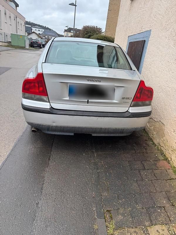 Gebraucht Volvo S60 140 PS (102 kW) 2002 Silber Limousine