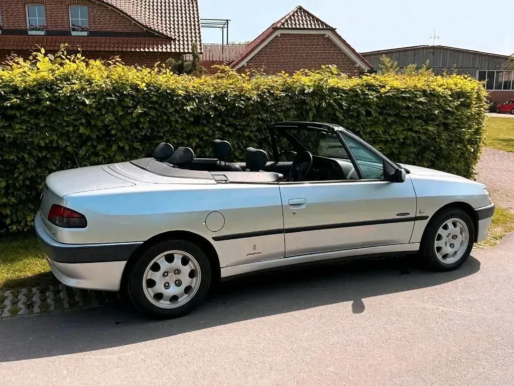Gebraucht Peugeot 306 Cabriolet 90 PS (66 kW) 2000 Silber Cabrio