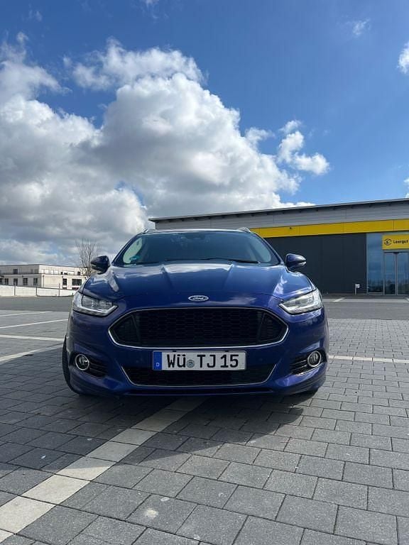 Gebraucht Ford Mondeo 179 PS (131 kW) 2016 Blau Limousine