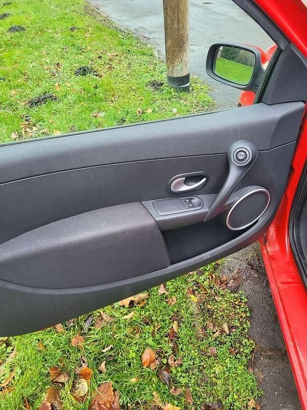 Gebraucht Renault Clio II Exception 101 PS (74 kW) 2007 Rot Limousine