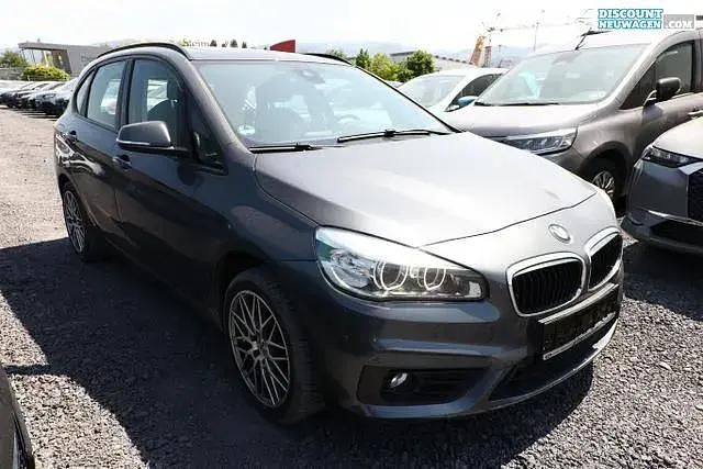 Mineralgrau metallic Gebraucht 2017 BMW 220 Advantage Kombi | 14.547 € (Guter Preis) - Bild 1/3