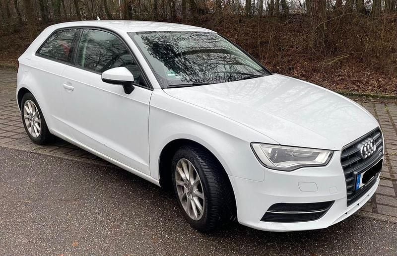 Gebraucht Audi A3 Attraction 122 PS (89 kW) 2014 Weiß Limousine