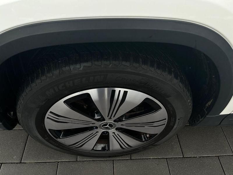 Gebraucht Mercedes EQA300 Progressive 167 kW (228 PS) 2022 Weiß SUV