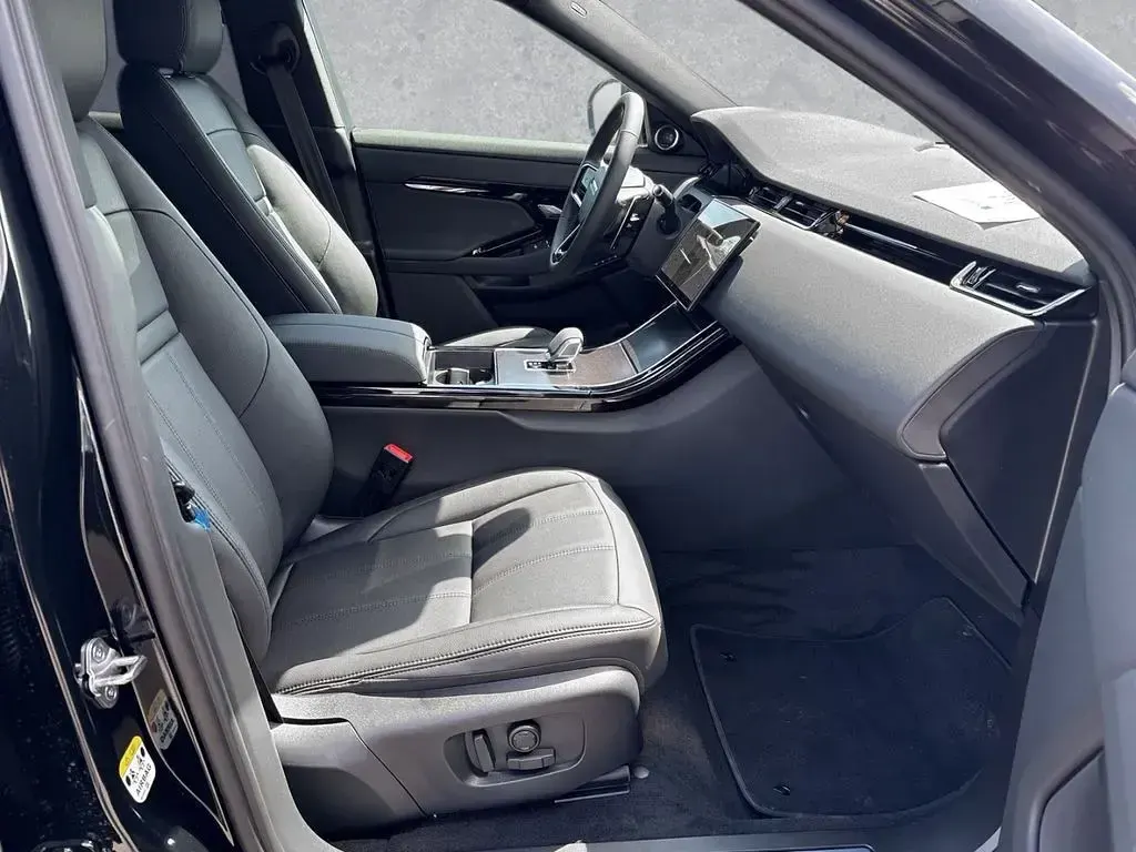 Neu Land Rover Range Rover evoque SE Dynamic 160 PS (117 kW) 2026 Schwarz SUV